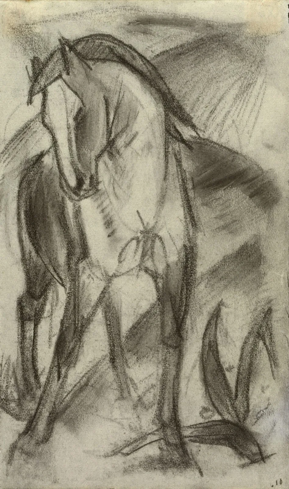 Junges Pferd in Berglandschaft