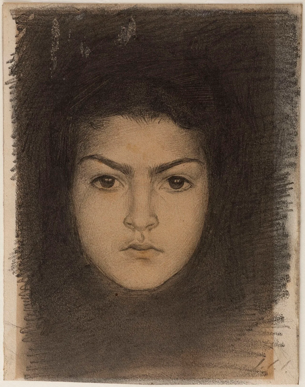 Tête de femme de face