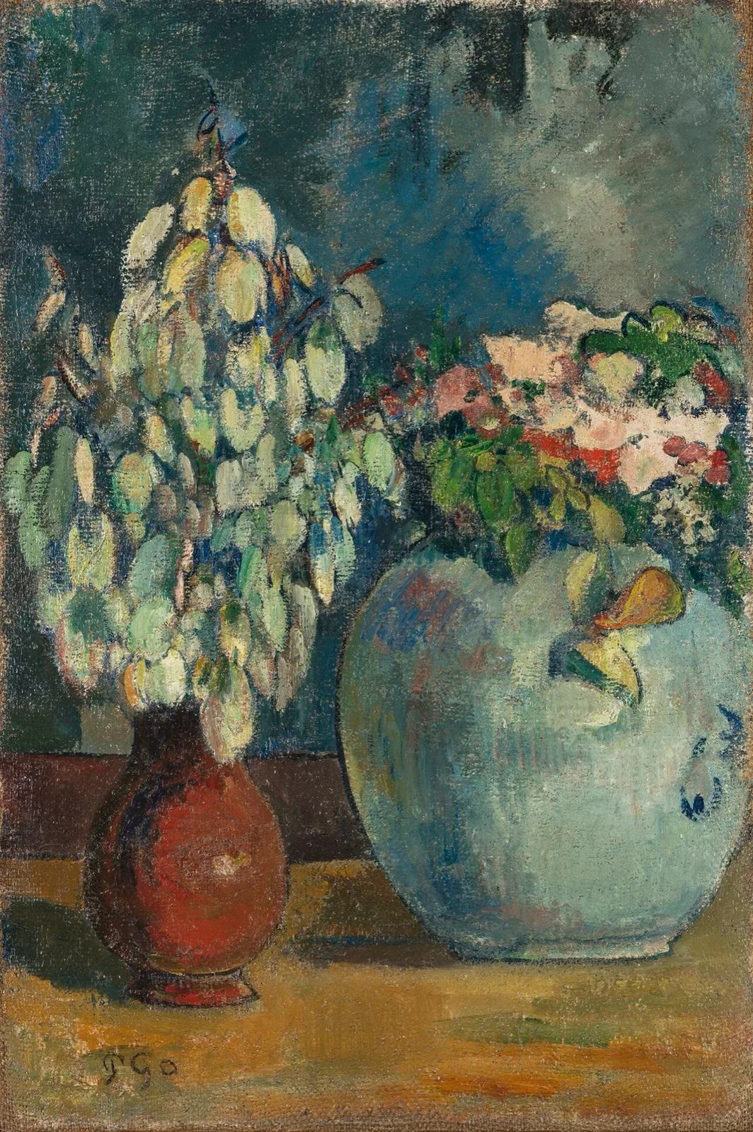 Two vases with flowers